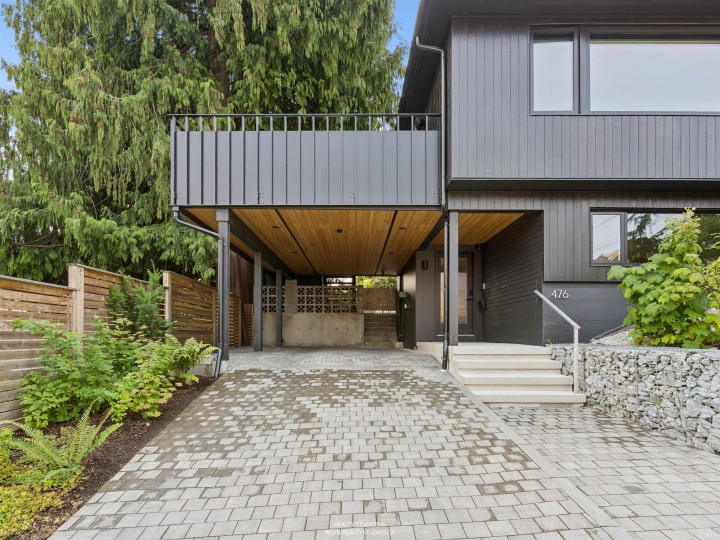 Photo 2 at 476 E 29th Avenue, Fraser VE, Vancouver East