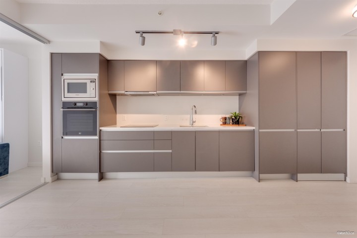 Photo 3 at 628 - 180 E 2nd Avenue, Mount Pleasant VE, Vancouver East