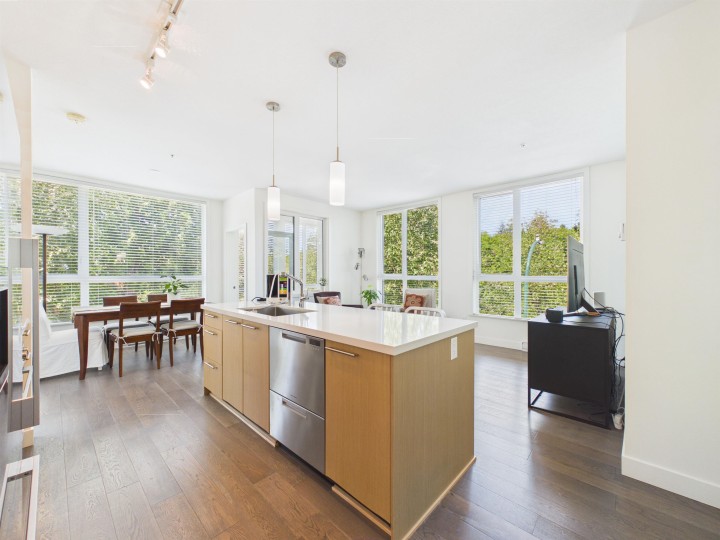 Photo 13 at 202 - 5325 West Boulevard, Kerrisdale, Vancouver West