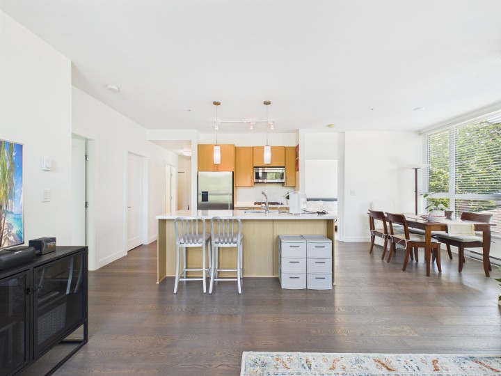 Photo 10 at 202 - 5325 West Boulevard, Kerrisdale, Vancouver West