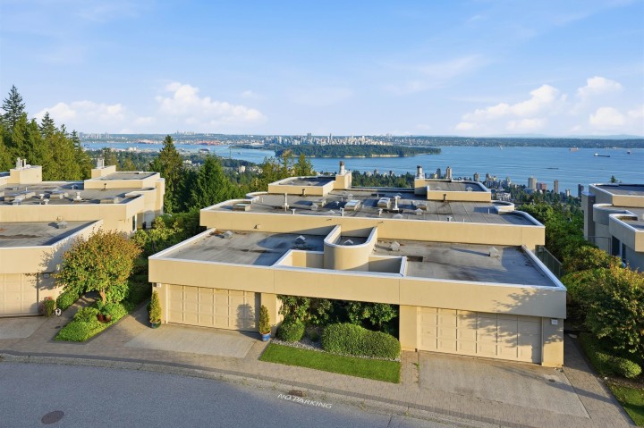 Photo 10 at 2343 Folkestone Way, Panorama Village, West Vancouver