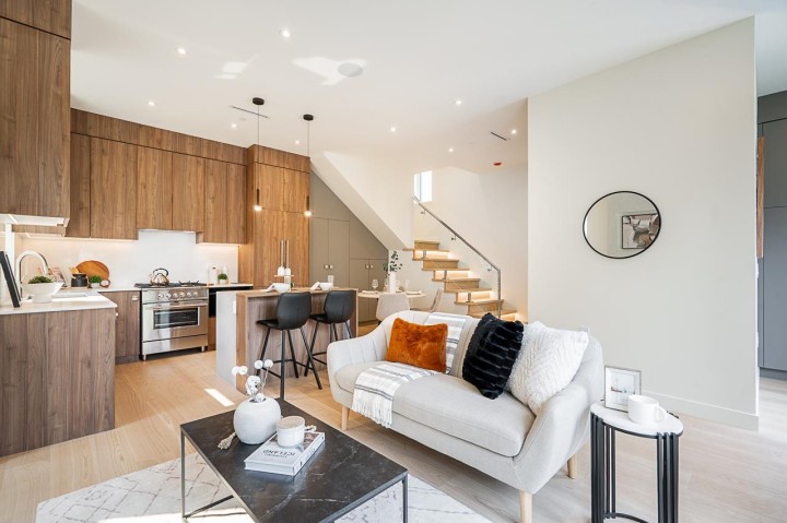 Photo 10 at 1 - 456 E 38th Avenue, Fraser VE, Vancouver East
