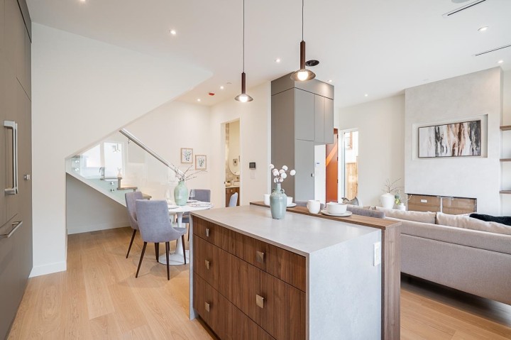 Photo 10 at 2 - 456 E 38th Avenue, Fraser VE, Vancouver East