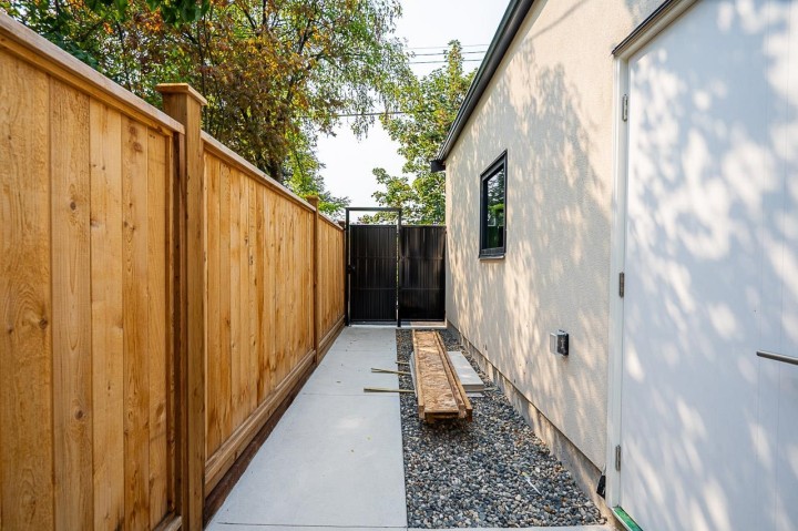 Photo 31 at 2 - 456 E 38th Avenue, Fraser VE, Vancouver East