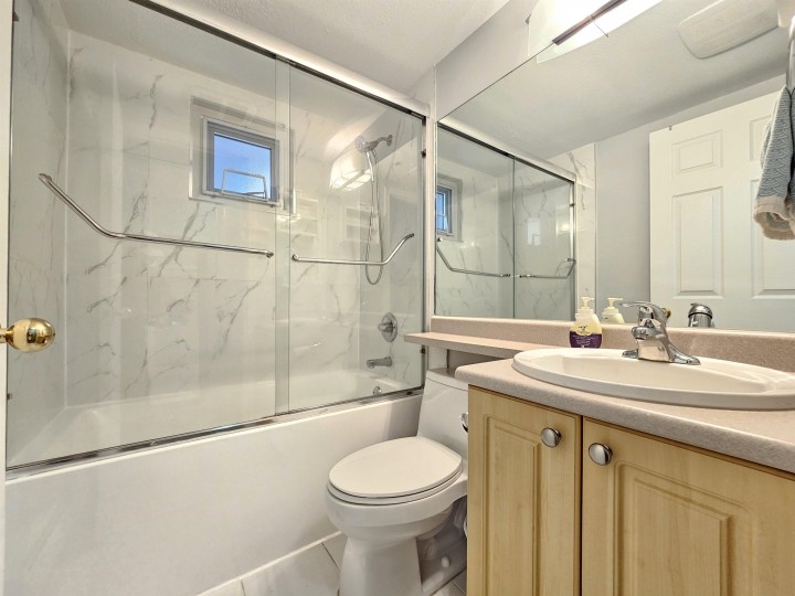 Photo 24 at 5521 Dundee Street, Collingwood VE, Vancouver East