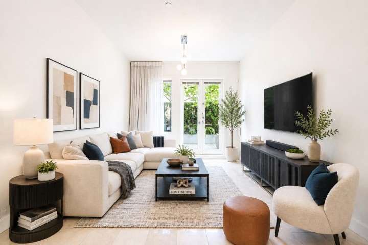 Photo 2 at 1 - 1425 W 11th Avenue, Fairview VW, Vancouver West