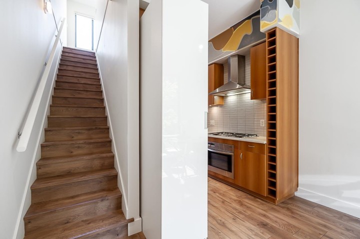 Photo 12 at 1 - 1425 W 11th Avenue, Fairview VW, Vancouver West