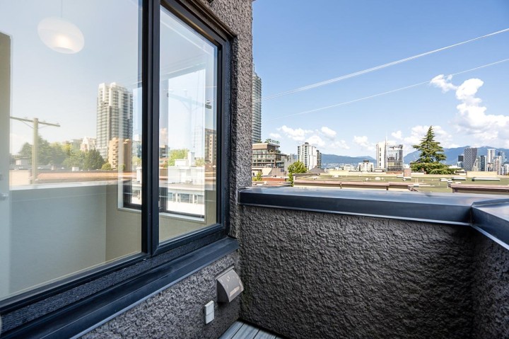 Photo 24 at 1 - 1425 W 11th Avenue, Fairview VW, Vancouver West