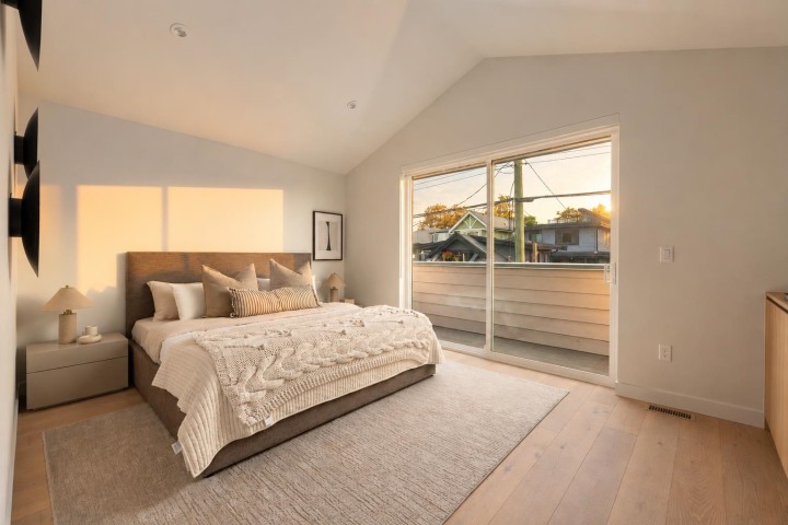 Photo 10 at 593 E 49th Avenue, Fraser VE, Vancouver East