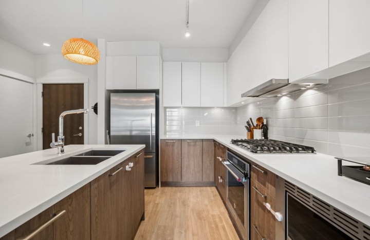 Photo 11 at 105 - 625 E 3rd Street, Lower Lonsdale, North Vancouver