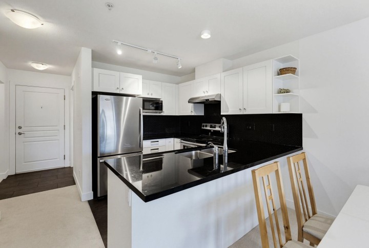 Photo 8 at 213 - 738 E 29th Avenue, Fraser VE, Vancouver East