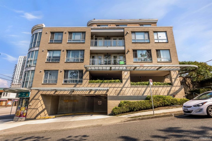 Photo 22 at 209 - 5818 Lincoln Street, Killarney VE, Vancouver East