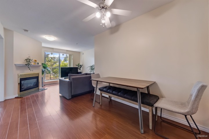 Photo 19 at 209 - 5818 Lincoln Street, Killarney VE, Vancouver East