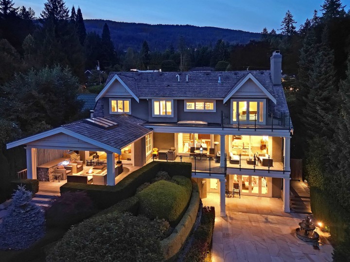 Photo 1 at 2920 Mathers Avenue, Altamont, West Vancouver