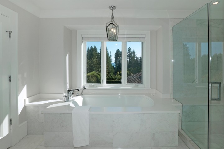 Photo 33 at 2920 Mathers Avenue, Altamont, West Vancouver