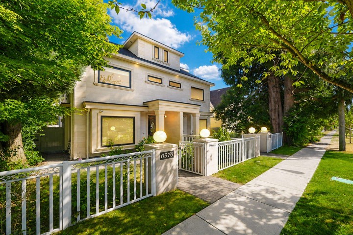 Photo 1 at 6576 Yew Street, S.W. Marine, Vancouver West