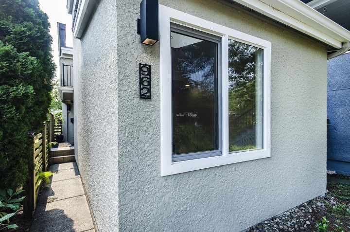 Photo 4 at 962 E 11th Avenue, Mount Pleasant VE, Vancouver East