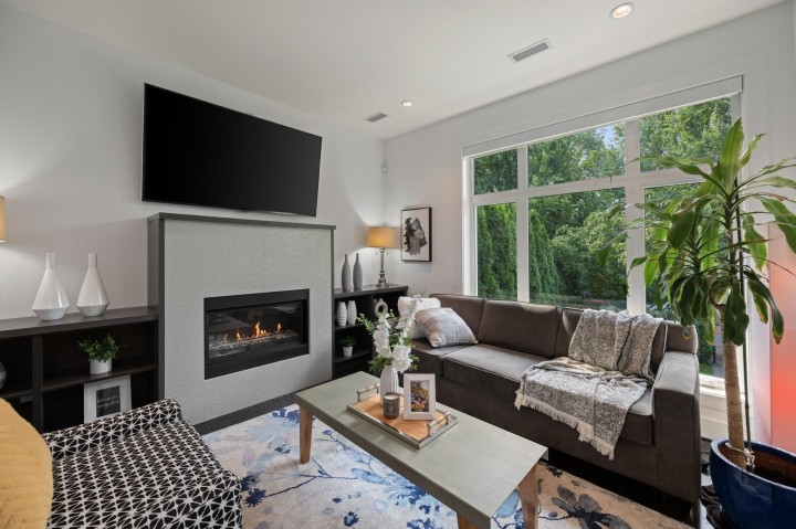 Photo 7 at 285 E 19th Avenue, Main, Vancouver East