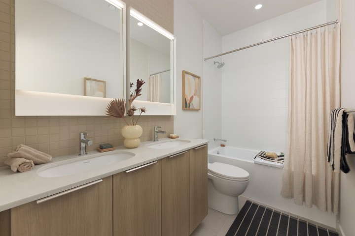Photo 12 at 3 - 595 E 49th Avenue, Fraser VE, Vancouver East
