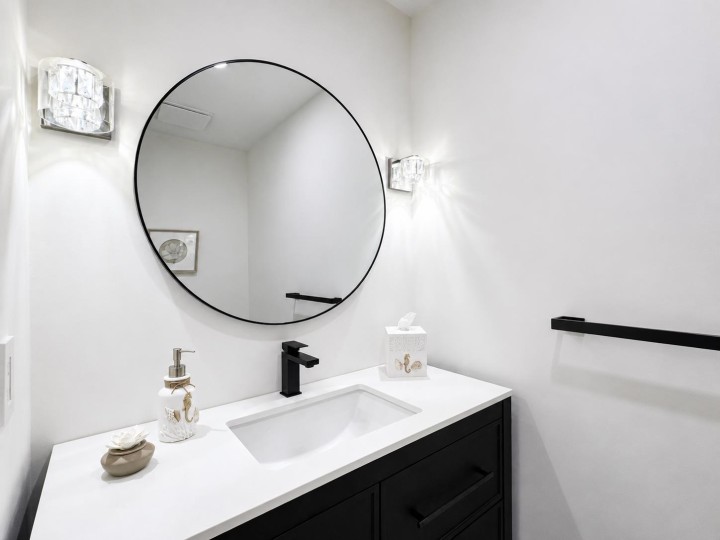 Photo 9 at 1741 Rufus Drive, Westlynn, North Vancouver