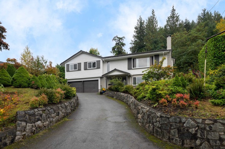 Photo 1 at 850 Jefferson Avenue, Sentinel Hill, West Vancouver
