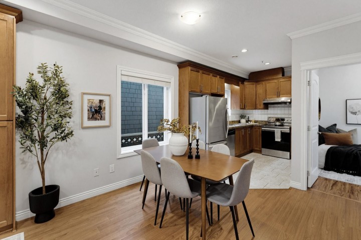 Photo 2 at 2139 Triumph Street, Hastings, Vancouver East