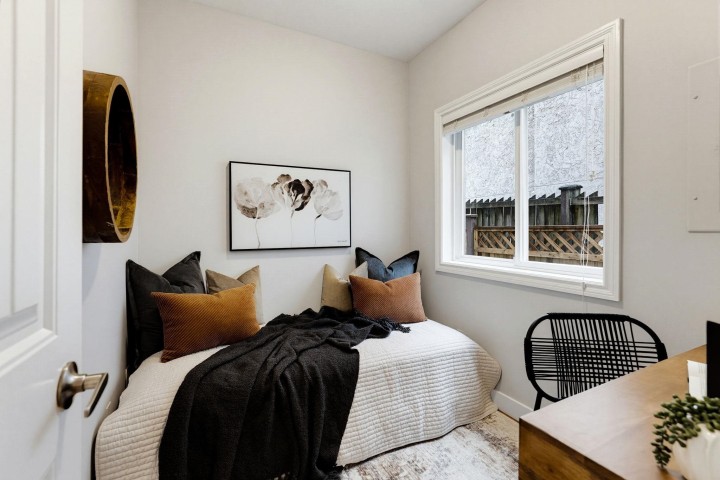 Photo 11 at 2139 Triumph Street, Hastings, Vancouver East