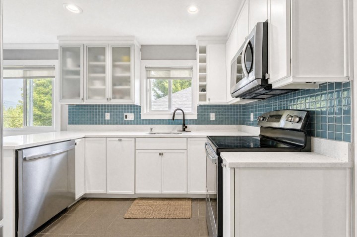 Photo 11 at 2183 Napier Street, Grandview Woodland, Vancouver East