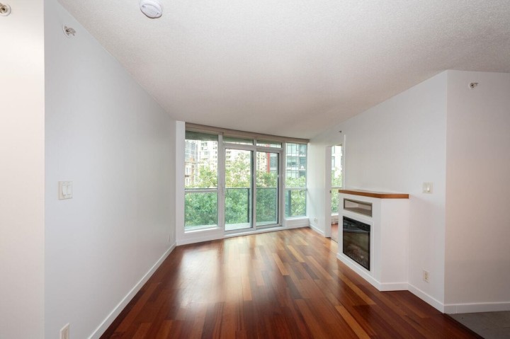 Photo 4 at 507 - 1189 Melville Street, Coal Harbour, Vancouver West