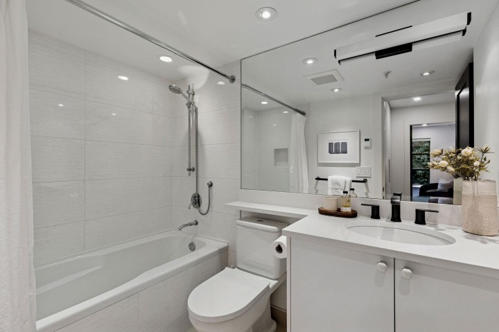Photo 27 at 104 - 2119 Yew Street, Kitsilano, Vancouver West