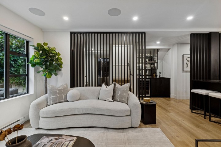 Photo 6 at 104 - 2119 Yew Street, Kitsilano, Vancouver West