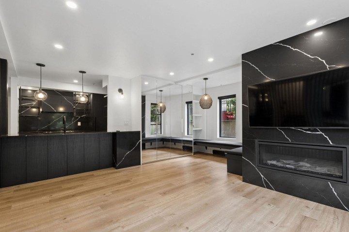 Photo 10 at 104 - 2119 Yew Street, Kitsilano, Vancouver West