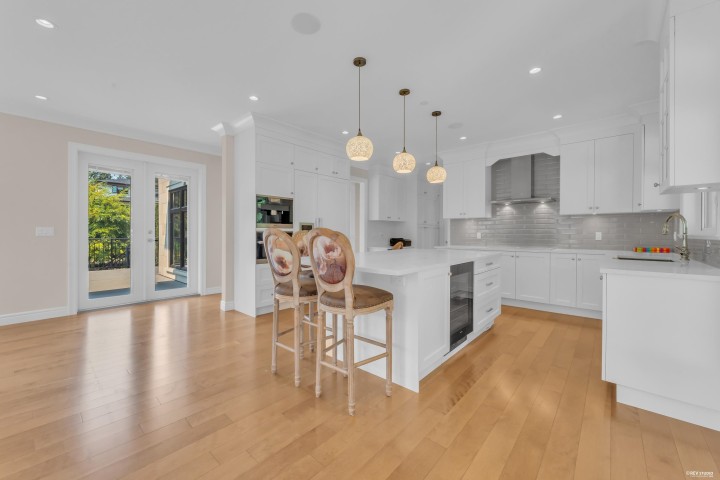 Photo 20 at 920 3rd Street, Cedardale, West Vancouver