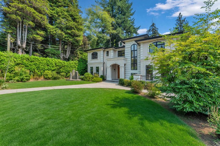 Photo 34 at 920 3rd Street, Cedardale, West Vancouver