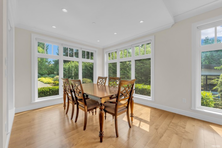 Photo 19 at 920 3rd Street, Cedardale, West Vancouver
