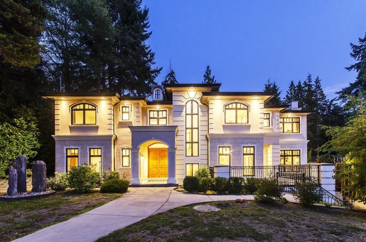 Photo 39 at 920 3rd Street, Cedardale, West Vancouver