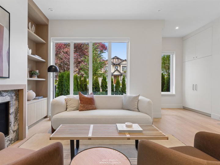 Photo 4 at 2 - 3058 W 34th Avenue, MacKenzie Heights, Vancouver West