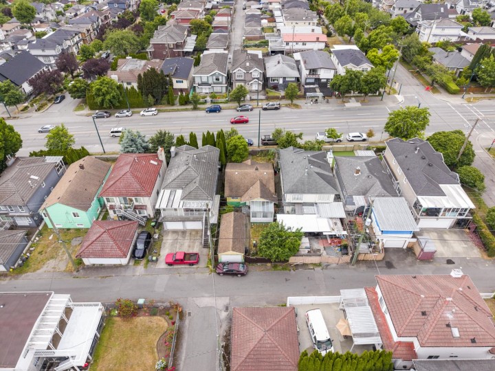 Photo 16 at 7544 Main Street, South Vancouver, Vancouver East
