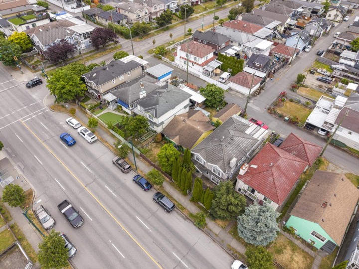 Photo 14 at 7544 Main Street, South Vancouver, Vancouver East