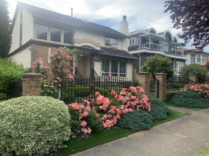 Photo 1 at 7495 Culloden Street, South Vancouver, Vancouver East