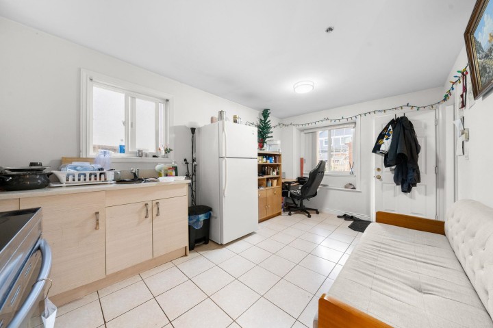 Photo 30 at 5174 Aberdeen Street, Collingwood VE, Vancouver East