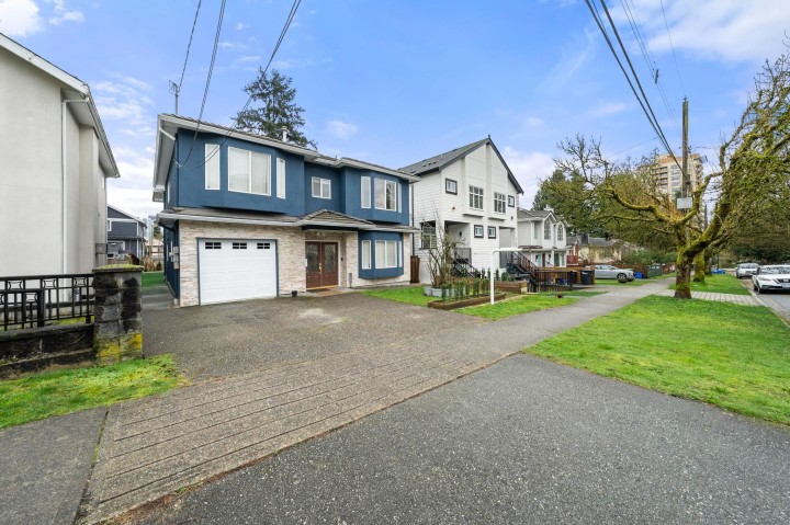 Photo 39 at 5174 Aberdeen Street, Collingwood VE, Vancouver East