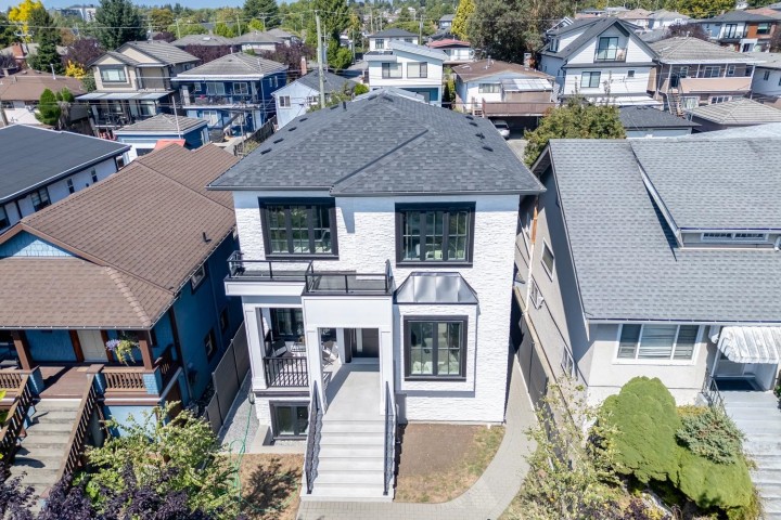 Photo 28 at 425 E 56th Avenue, South Vancouver, Vancouver East