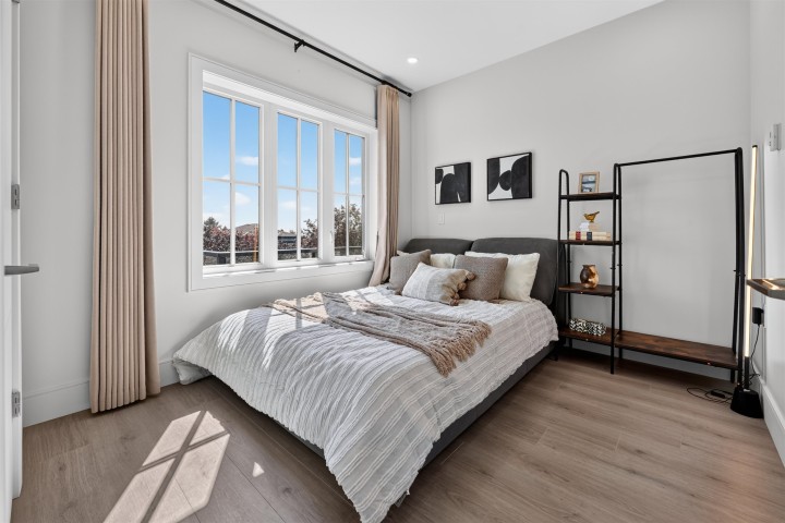 Photo 24 at 425 E 56th Avenue, South Vancouver, Vancouver East