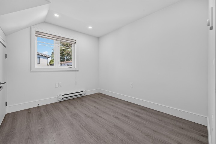 Photo 34 at 425 E 56th Avenue, South Vancouver, Vancouver East