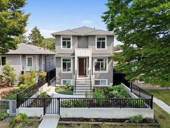Photo 1 at 636 Cassiar Street, Renfrew VE, Vancouver East