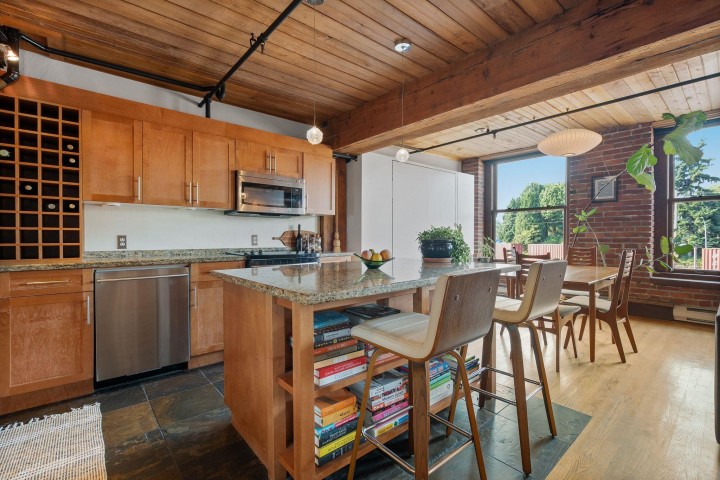 Photo 16 at 305 - 41 Alexander Street, Downtown VE, Vancouver East