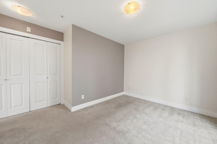 Photo 16 at 201 - 4338 Commercial Street, Victoria VE, Vancouver East