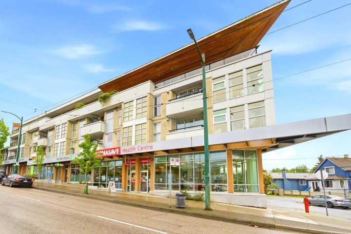 Photo 1 at 201 - 4338 Commercial Street, Victoria VE, Vancouver East