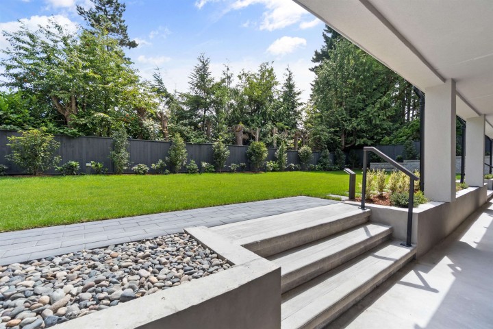 Photo 18 at 74 Laurie Crescent, Glenmore, West Vancouver